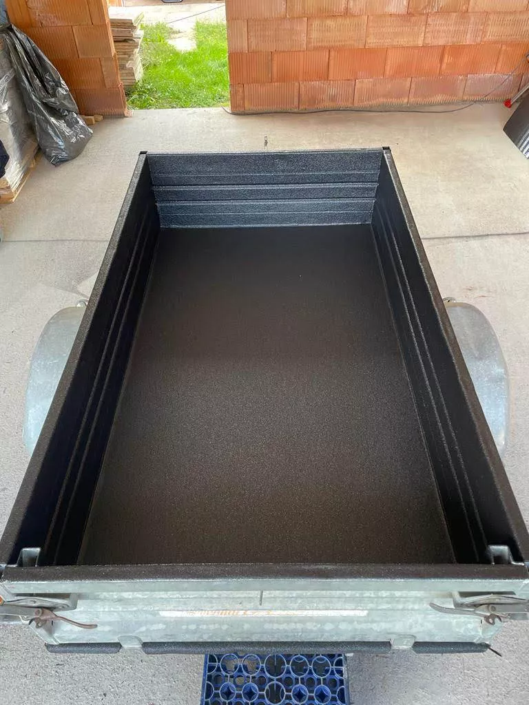 Referenzen, PT-Beschichtungen, Philipp Tagwercher, Meiningen, Polywall Wand Beschichtung, Polyfloor Boden Beschichtung, fugenlose Wandbeschichtung, fugenloses Bad ohne Fliesen, moderne Bodenbeschichtung, PT-Beschichtungen, Leistungen, Wohnraum und Haus, Steinteppich, Poolbeschichtungen, Industriebeschichtungen, Ladeflächenbeschichtungen, Meiningen, Vorarlberg