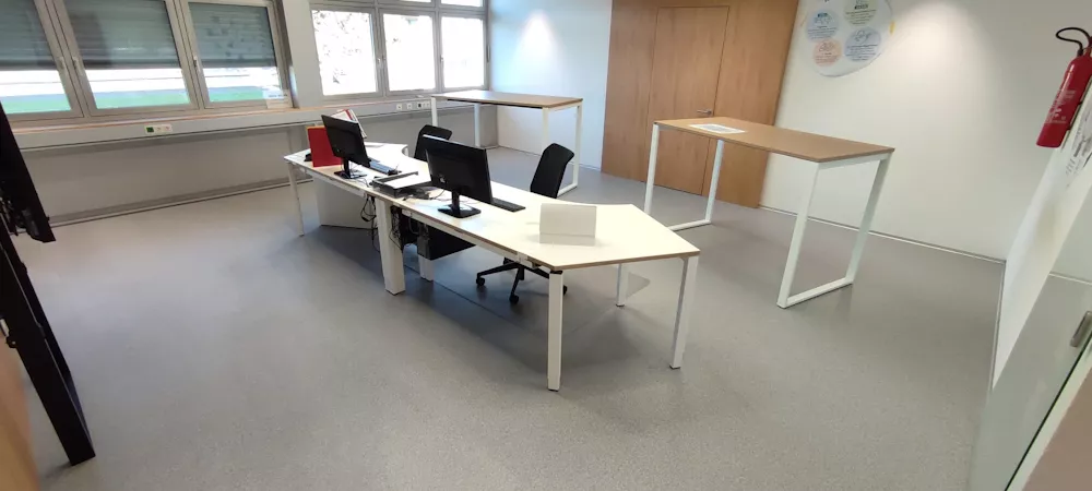 Referenzen, PT-Beschichtungen, Philipp Tagwercher, Meiningen, Polywall Wand Beschichtung, Polyfloor Boden Beschichtung, fugenlose Wandbeschichtung, fugenloses Bad ohne Fliesen, moderne Bodenbeschichtung, PT-Beschichtungen, Leistungen, Wohnraum und Haus, Steinteppich, Poolbeschichtungen, Industriebeschichtungen, Ladeflächenbeschichtungen, Meiningen, Vorarlberg